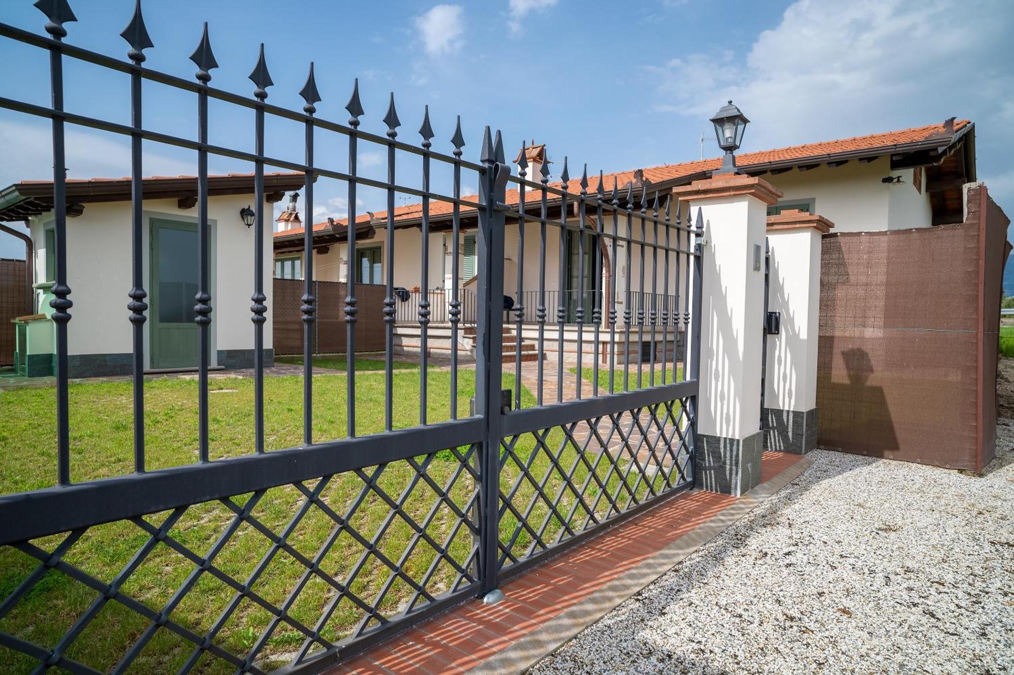 Casa Vacanze Dalla Ci Capezzano Pianore Exterior photo